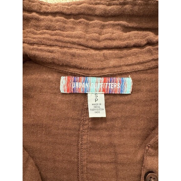 Urban Outfitters Addison Button Down Shirt Blouse Size Small Gauzey Raw Hem Punk - Picture 11 of 11